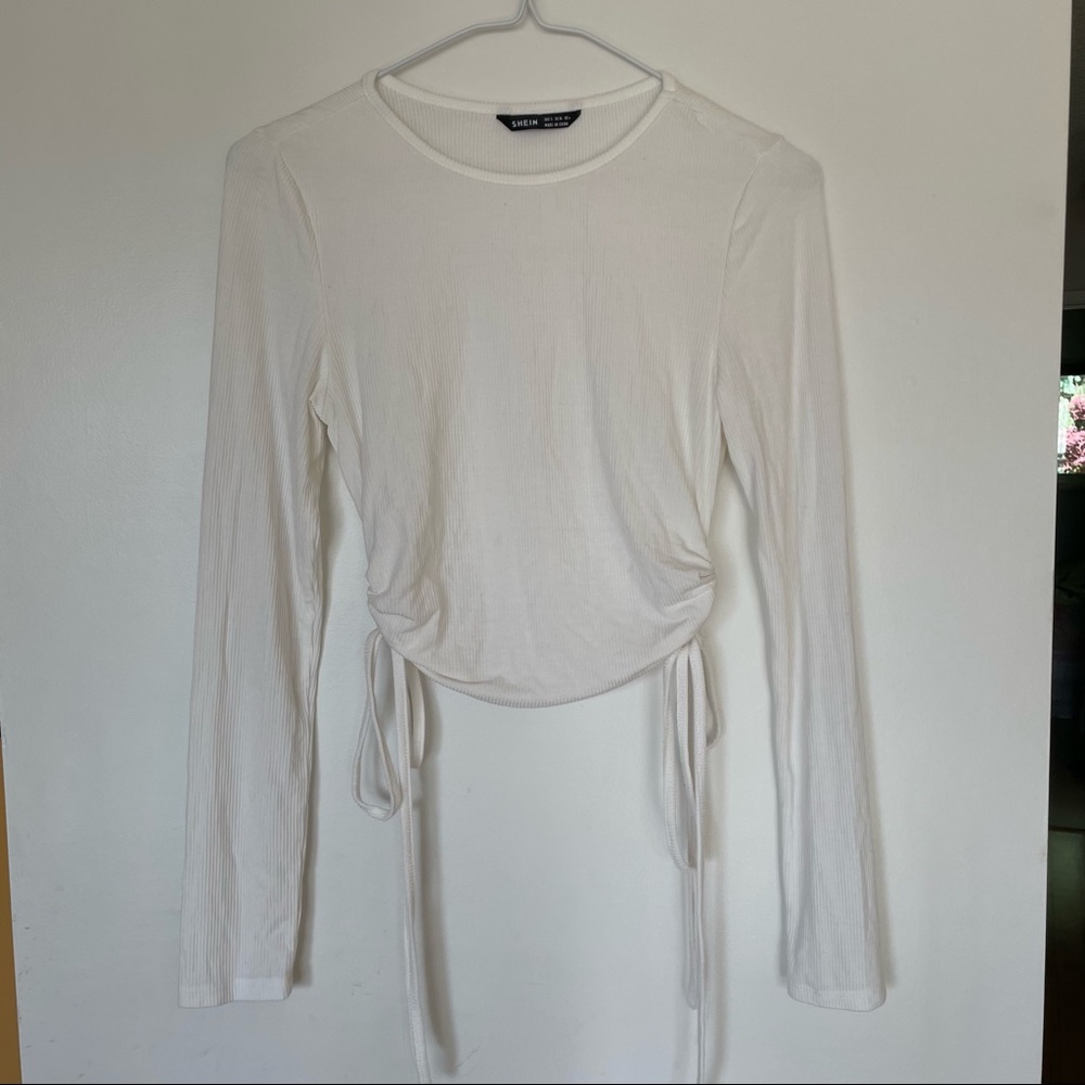 Shein white ribbed long sleeve side scrunch small